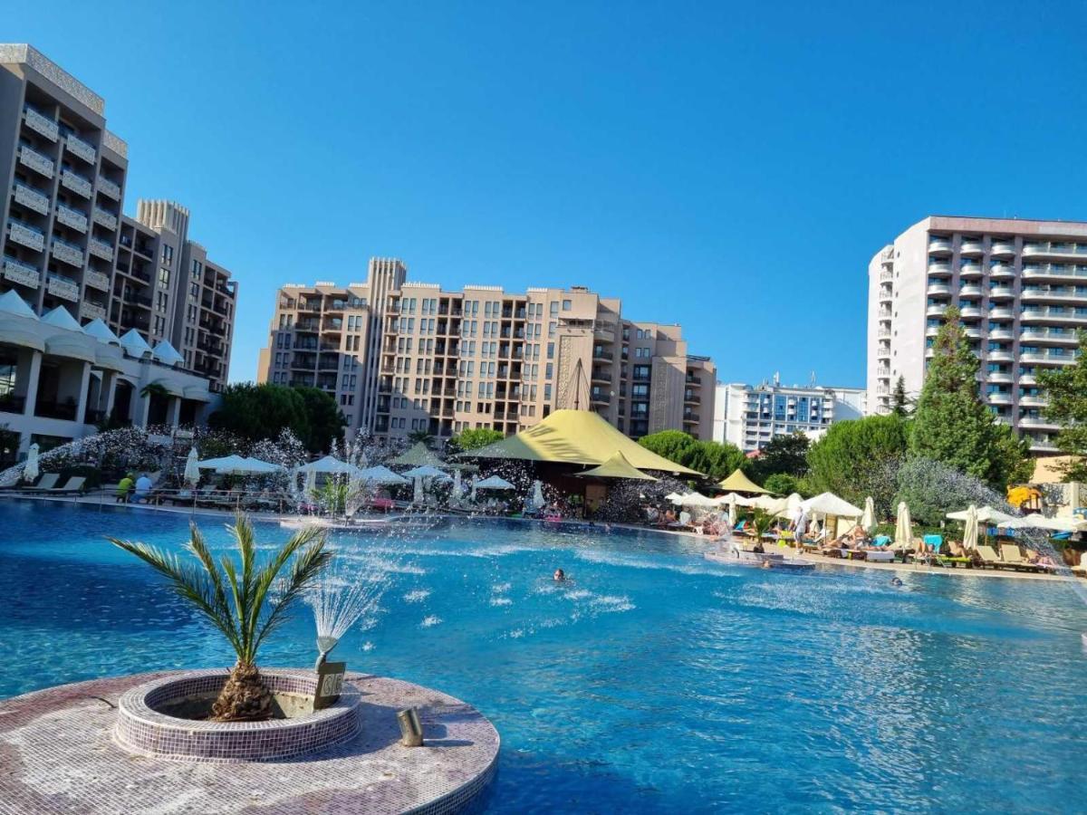 Royal Beach Apartment Barcello G Солнечный берег Экстерьер фото